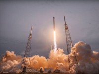 SpaceX收到NASA订单，将负责送宇航员往返国际空间站